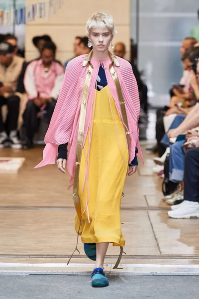 Look 26